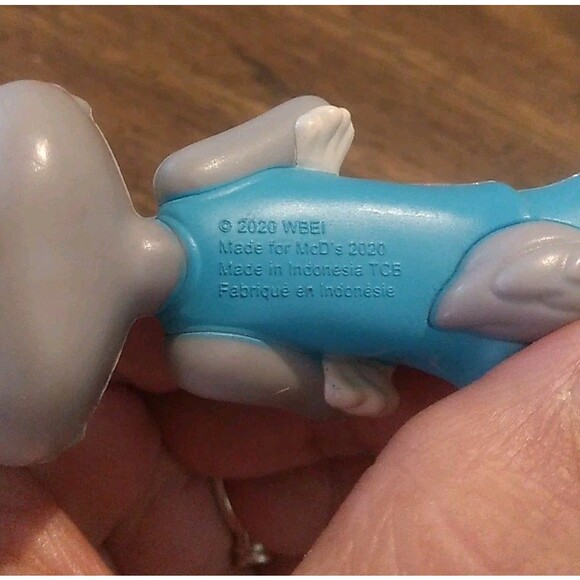 McDonald's Looney Tunes Space Jam Bugs Bunny Basketball Happy Meal Toy 2020 - Picture 4 of 4